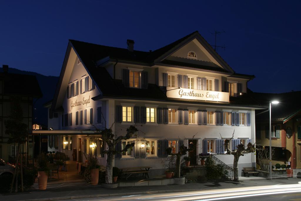 Gasthaus Engel Hotell Sachseln Exteriör bild